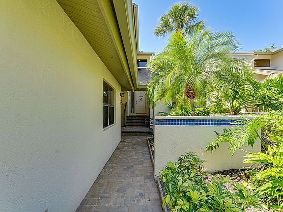 4th image of 1668 Starling Dr