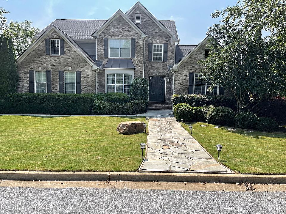 2nd image of 705 Silver Mist Way