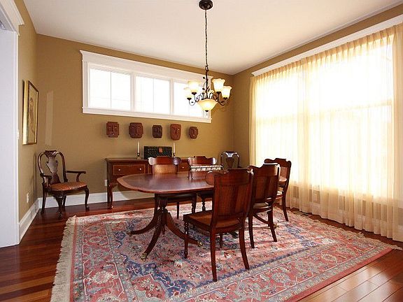 4th image of 6724 Beekman Pl W
