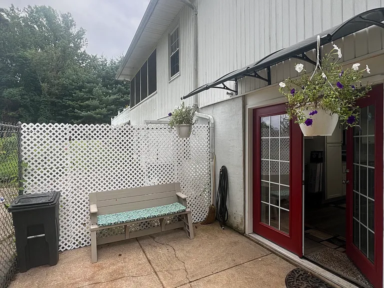 Reckord Rd — Photo 2