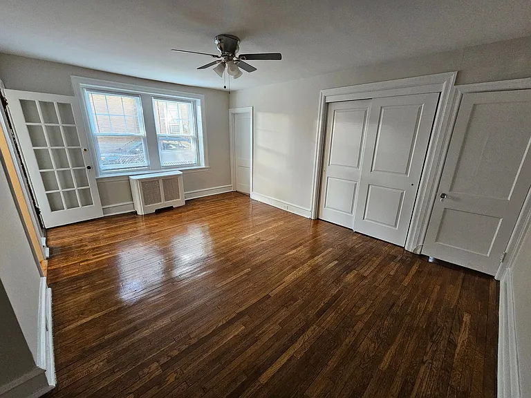 410 Linden St — Photo 9