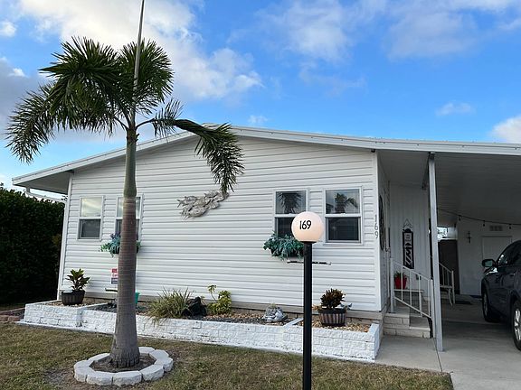 2nd image of 169 Lakeside Dr