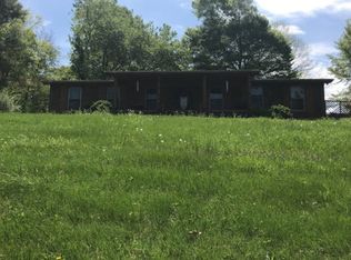 413 Hills St, Red Boiling Springs, TN 37150