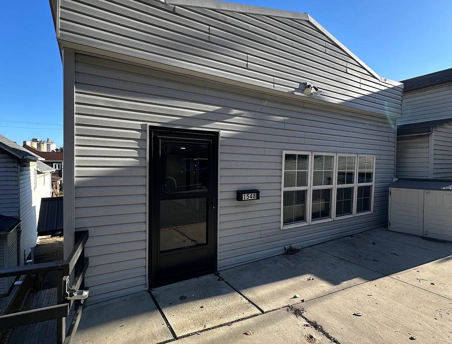 2 bed, $1,400 — Photo 1