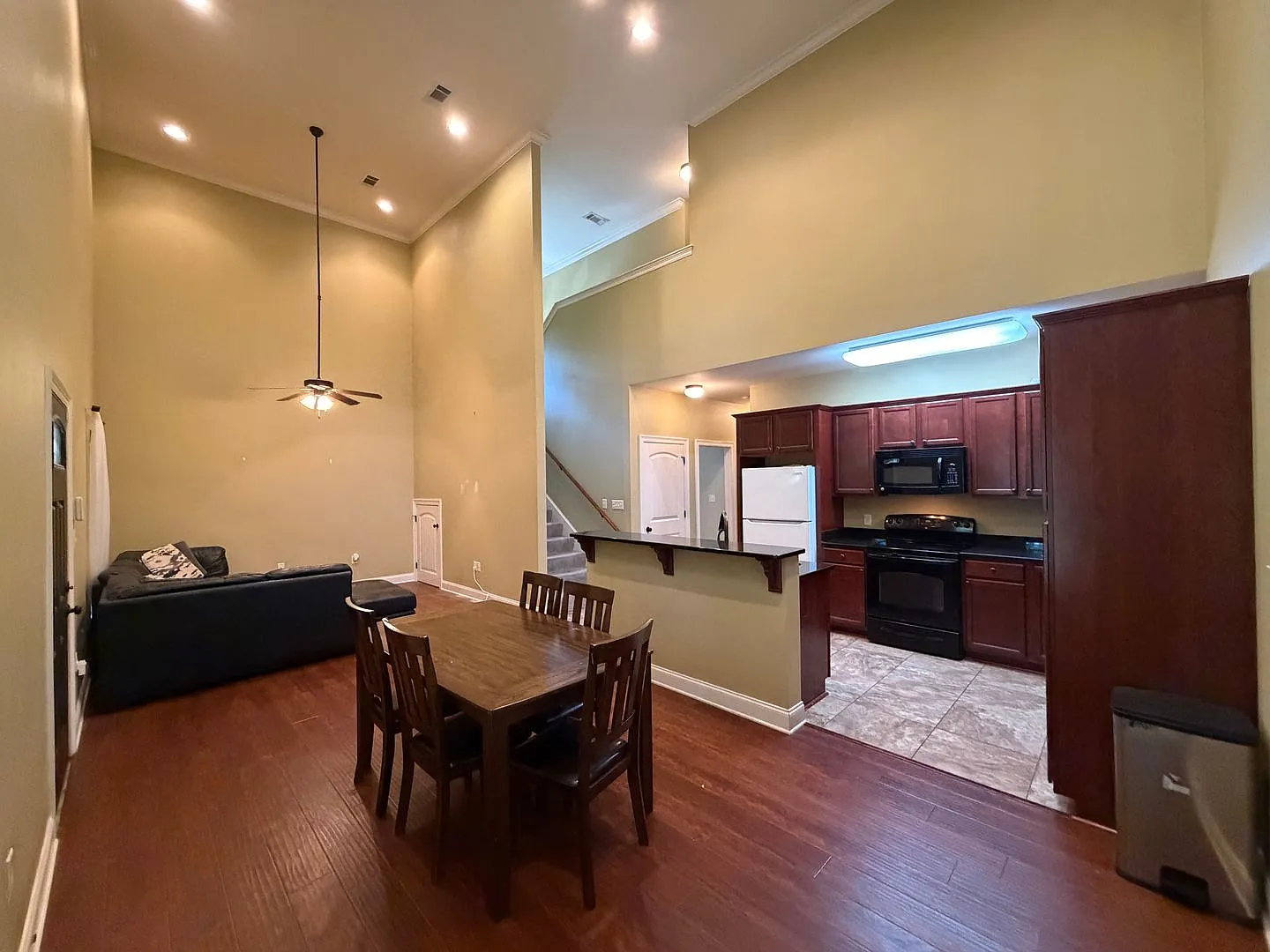 4 bed/4 bath in Midtown! — Photo 2