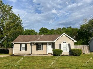 1555 Ridgemont Dr, La Vergne, TN 37086