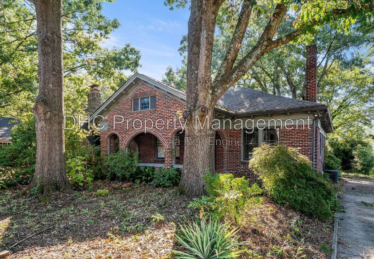 3 bed, 1.0 bath, 1500 sqft, $2,150 — Photo 1