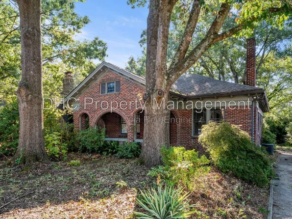 988 Woodbourne Dr SW, Atlanta, GA 30310
