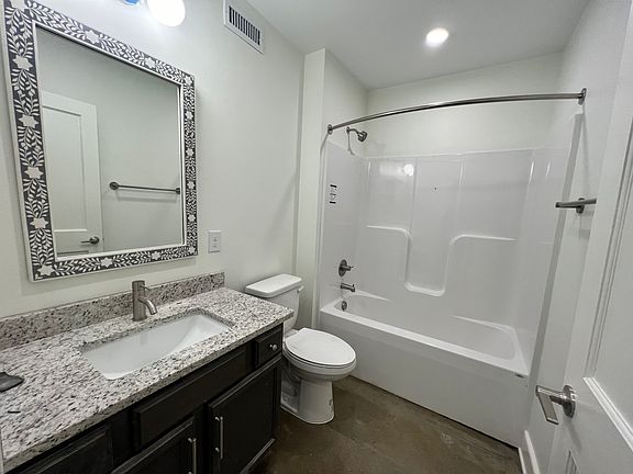 4th image of 19-21 S 13th St #103