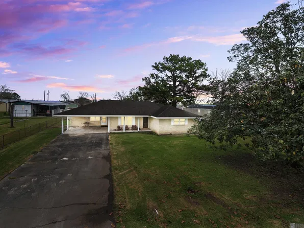 25525 Summer St, Plaquemine, LA 70764