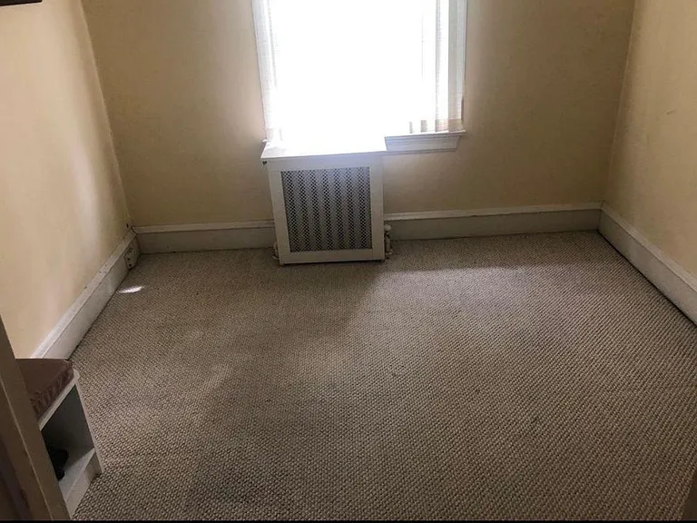 214 E 4th St — Photo 15