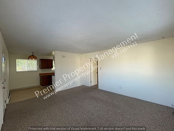 3rd image of 1248 Bunting Ave #C