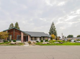 3016 S Fulgham St, Visalia, CA 93277
