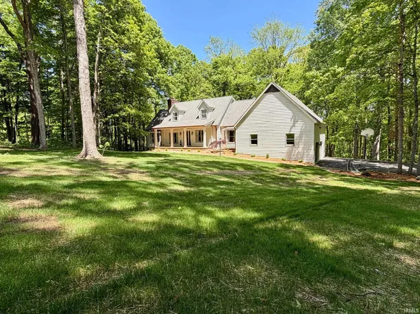 128 The Woods, Bedford, IN 47421