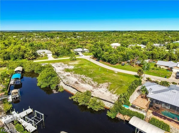 5659 Ann Arbor Dr, Bokeelia, FL 33922