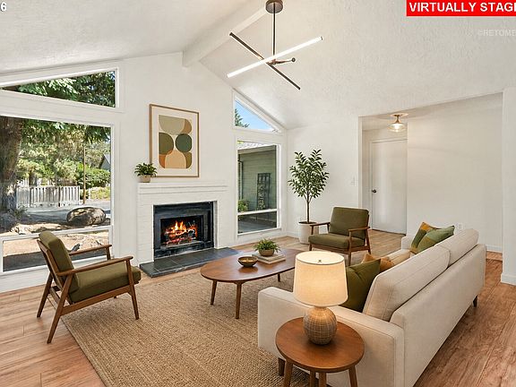 5th image of 21960 SW Columbia Cir