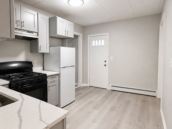 2nd image of 75-79 Lodi St #79A