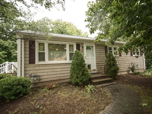 87 Roosevelt Ave, Westfield, MA 01085