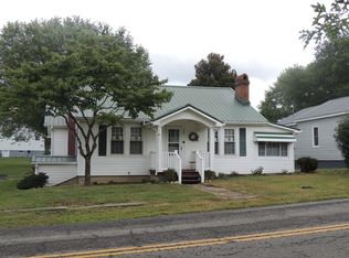 705 E Main St, Fries, VA 24330