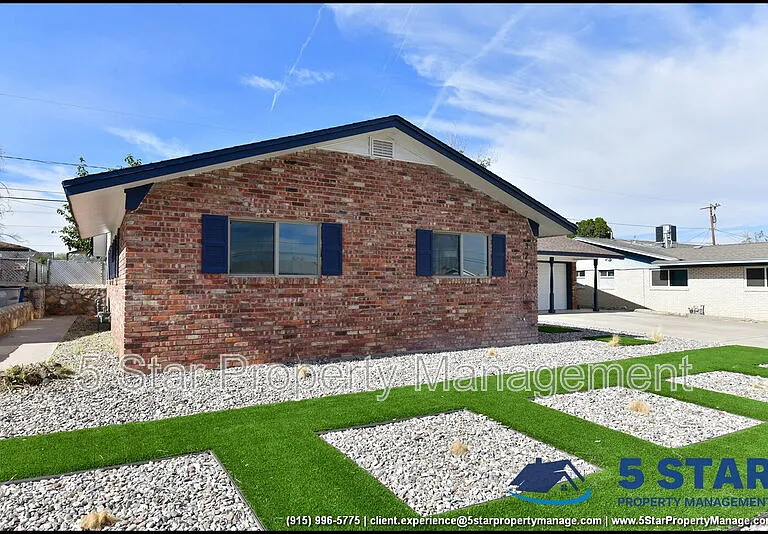 3217 Wedgewood Dr — Photo 2