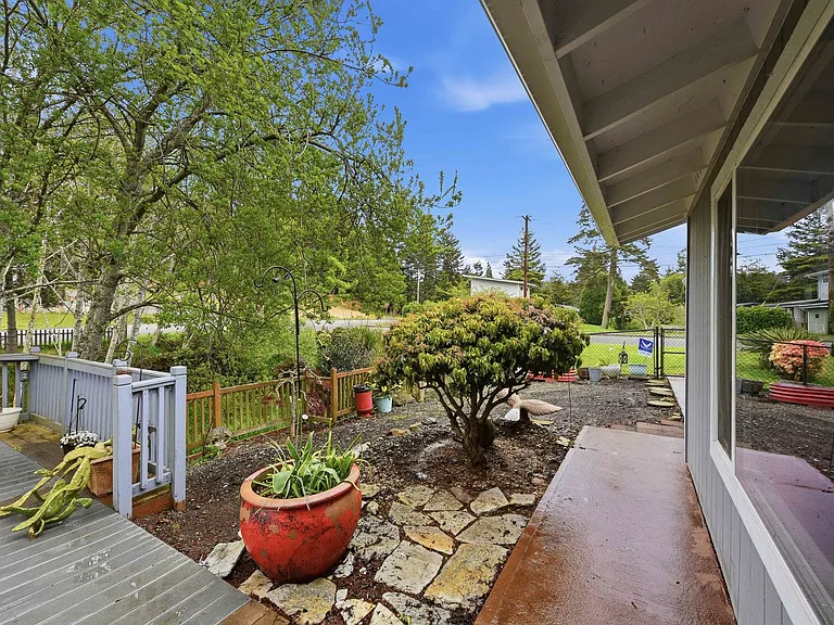 510 S Cammann St — Photo 3