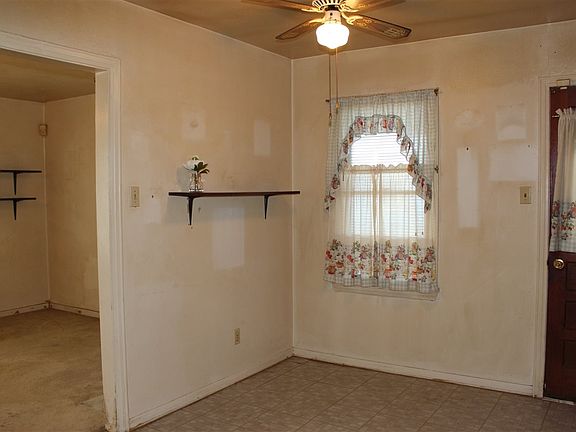 5th image of 1213 E Alameda St