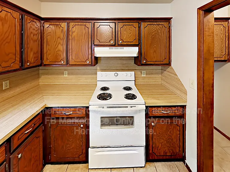 660 W Forster Dr — Photo 5