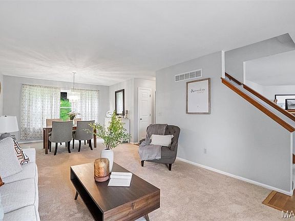 4th image of 1519 Glenn Brooke Woods Cir
