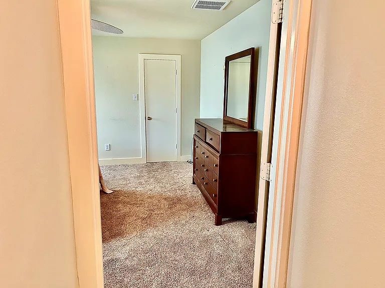 20839 Settlers Lake Cir N — Photo 15