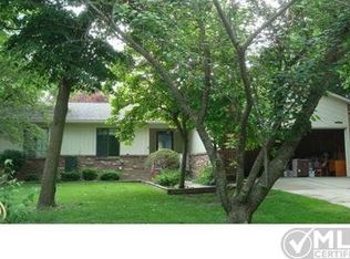 40217 Ladene Ln, Novi, MI 48375