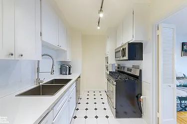 Rented by Brown Harris Stevens