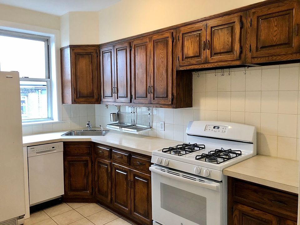 1st image of 211 N Henry St #3