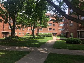 549-607 Sheridan Rd.