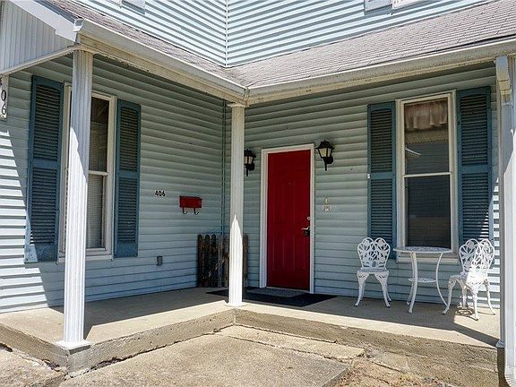 2nd image of 406 N Lincoln Ave