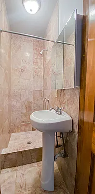 Rented by City Connections Realty | media 36