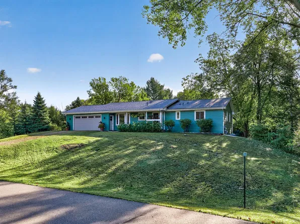 22385 Rush Creek Dr, Rogers, MN 55374