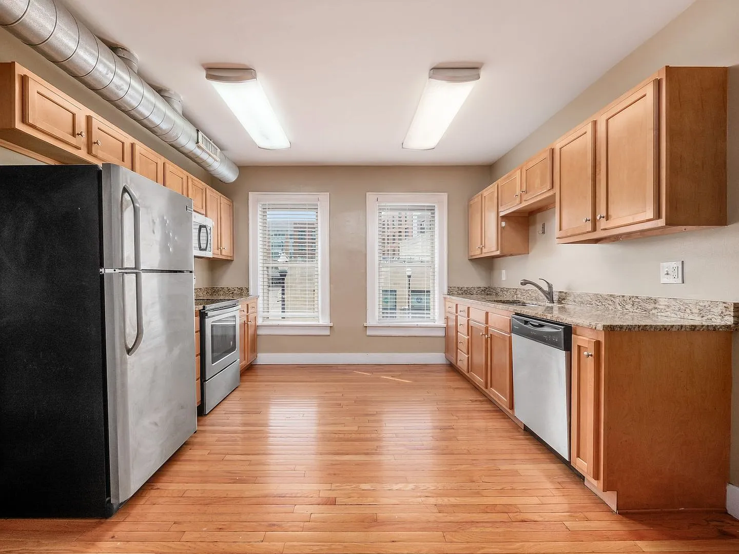 4 bed, 2.0 bath, $1,495 — Photo 1