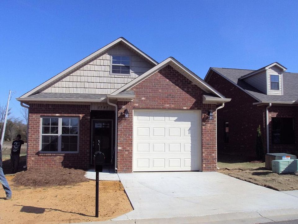 2nd image of 4126 S Bloom Blvd