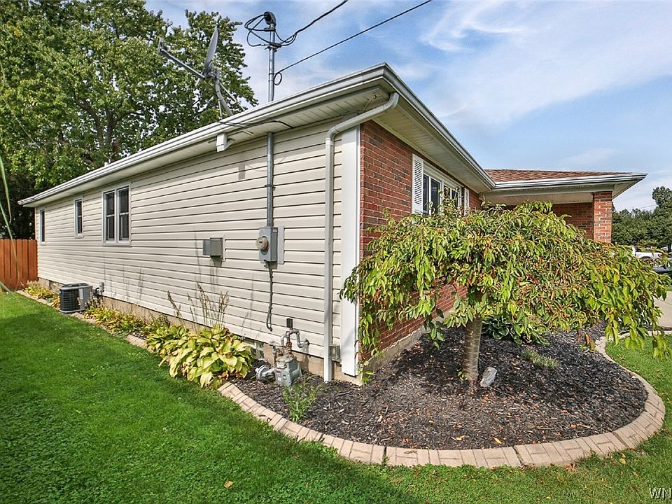 1314 99th St, Niagara Falls, NY 14304 MLS B1502590 Zillow