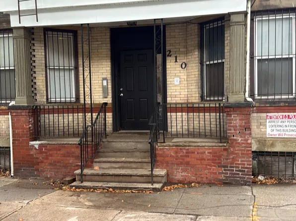 210 N 15th St, East Orange, NJ