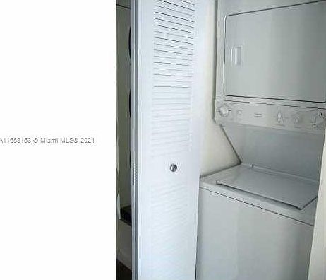 5th image of 133 NE 2nd Ave APT 2707