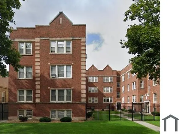10322 S Walden Pkwy, Chicago, IL 60643