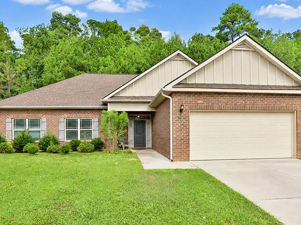 862 Crescent Ln, Griffin, GA 30224