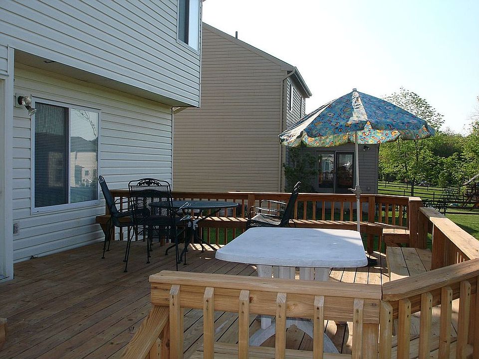 2nd image of 1220 Emery Ridge Dr