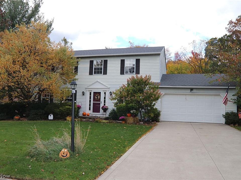 1st image of 18879 Hunters Pointe Dr