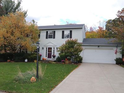 18879 Hunters Pointe Dr, Strongsville, OH, 44136