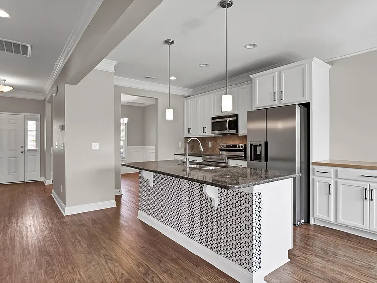 315 Red Cedar Dr — Photo 3
