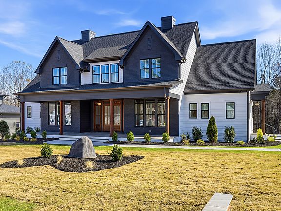 4th image of 3916 Cedar Knolls Dr