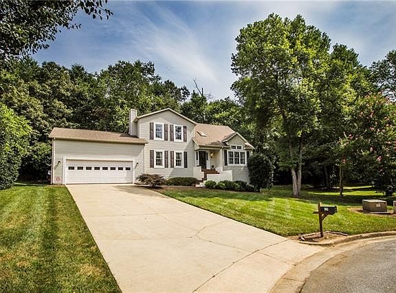 2nd image of 429 31st Avenue Ct NE