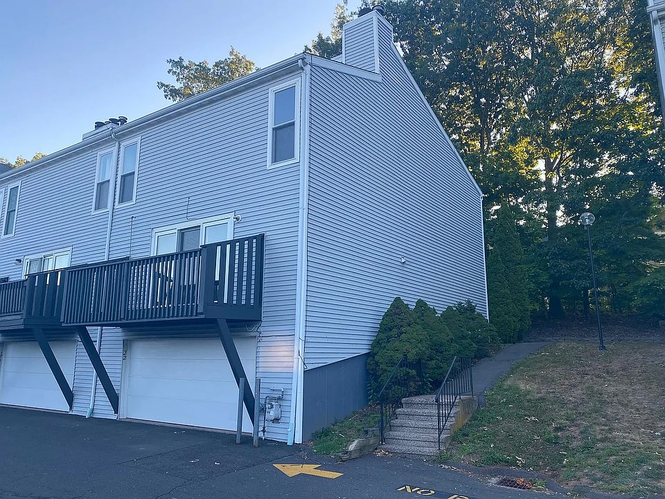 1st image of 22 Glenview Dr #22